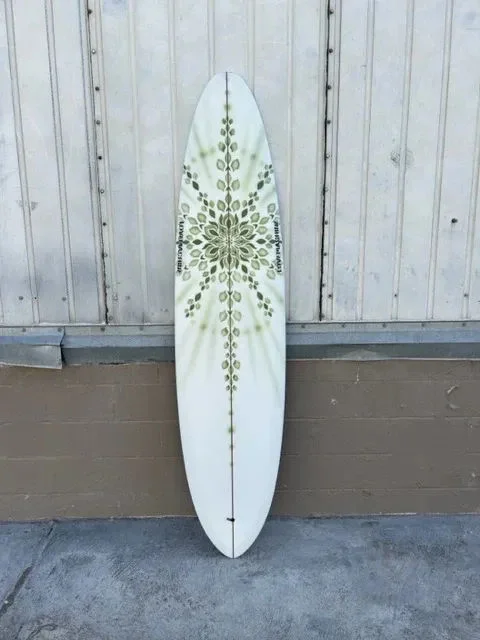 surfboards with extra grip for better traction-LOVE MACHINE 7'6 VBOWLS I GREEN AIRBRUSH