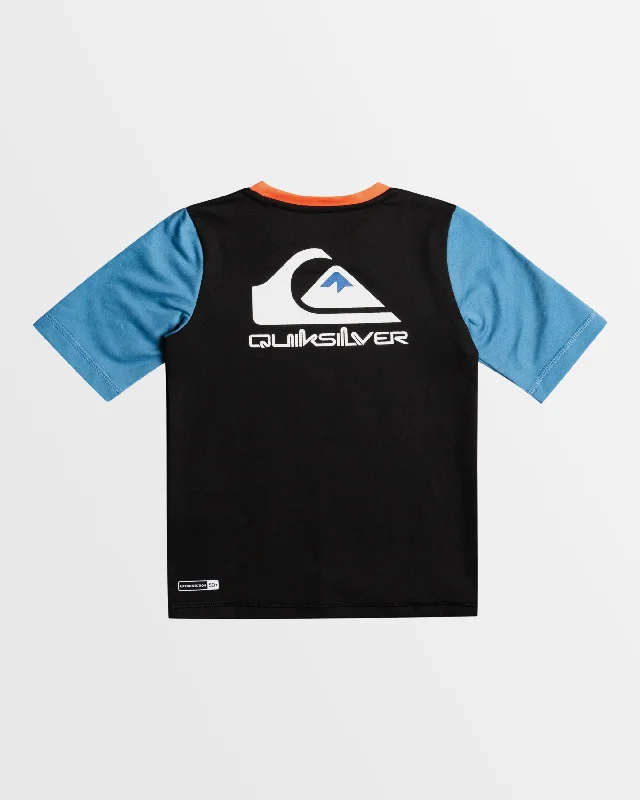 surf clothing with lightweight, compressive fabric-Boys 2-7 Heats Omni Short Sleeve UPF 50 Rash Vest