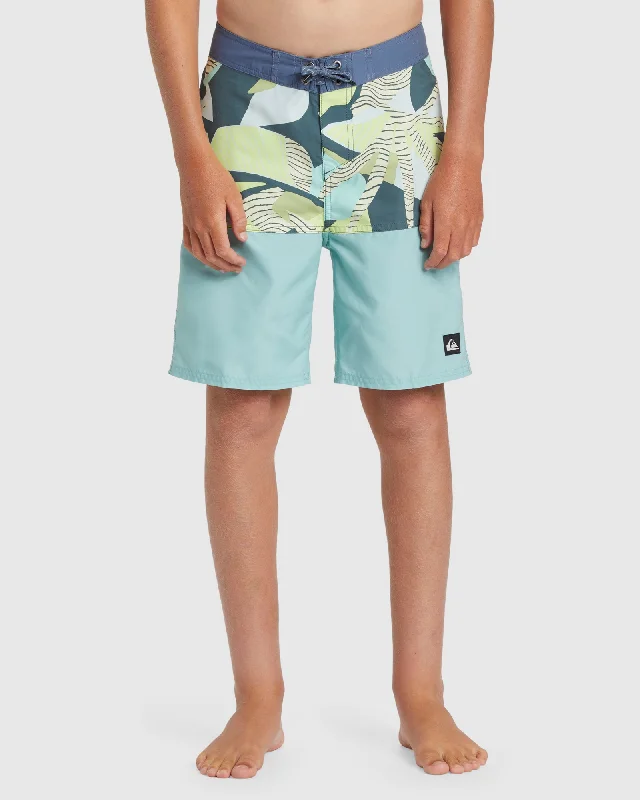 surf clothing with lightweight fabric for hot days-Boys 8-16 Everyday Division 17" Boardshorts