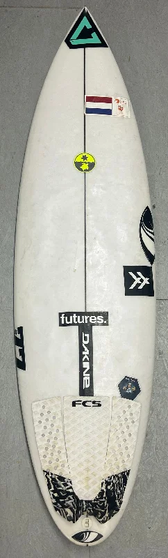 surfboards for advanced carving techniques-Used #77 5'9 x 18.4 x 2.38 25.2L