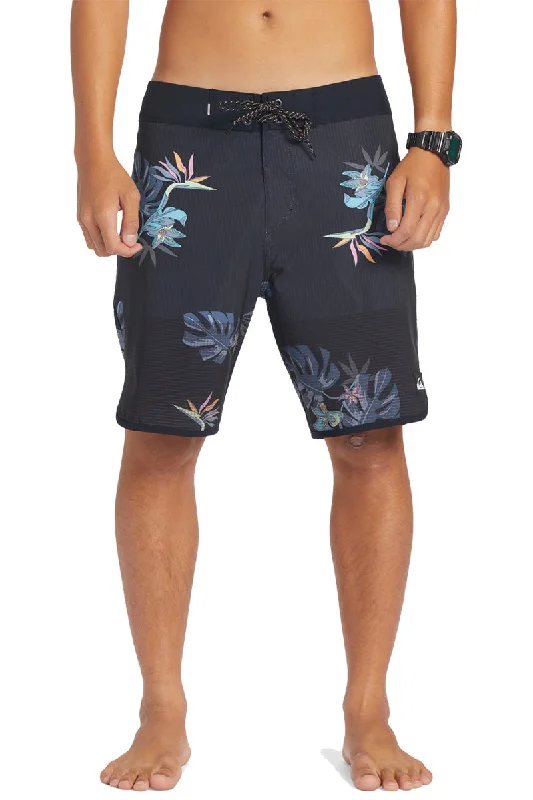 lightweight surf clothing for warm water-Quiksilver Highlite Scallop 19" Boardshorts - Black