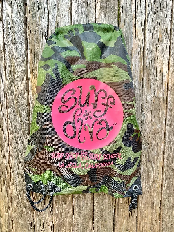 surf clothing for all-round surfing and beach activities-CINCH SACK - Surf Diva (camo & pink)